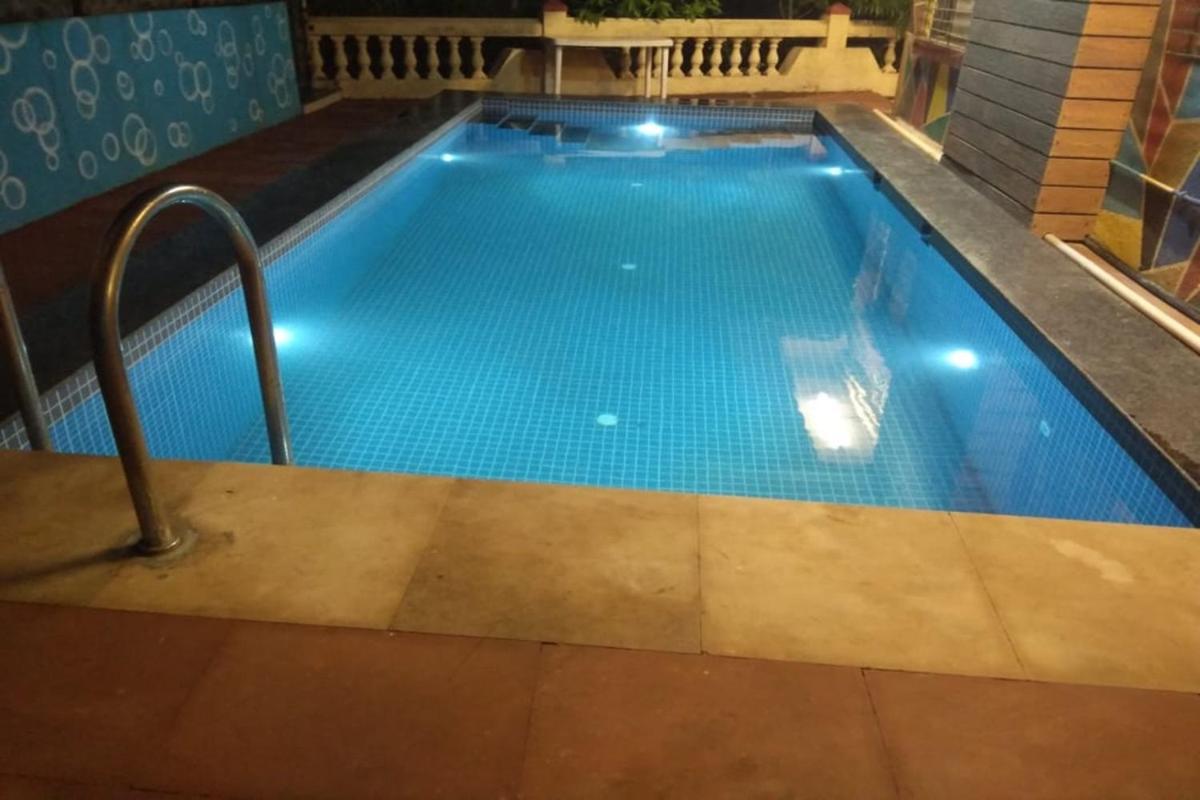 Hotel Phoenix Lonavala Exterior photo